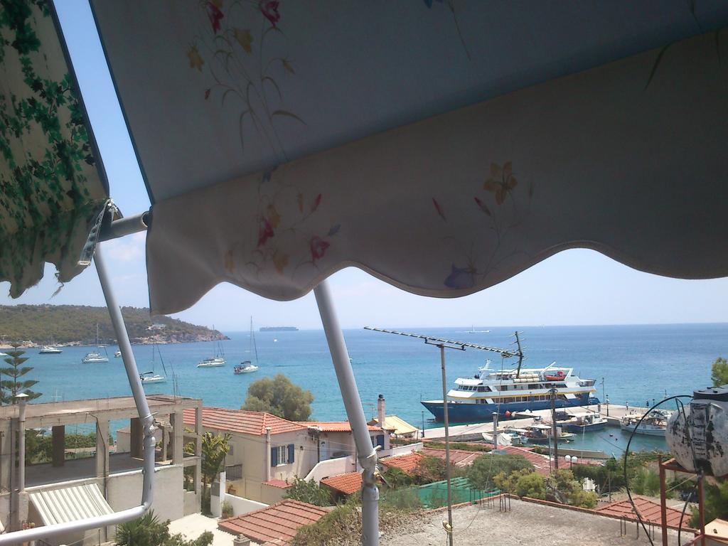 Hotel Liberty 1 Agia Marina  Esterno foto